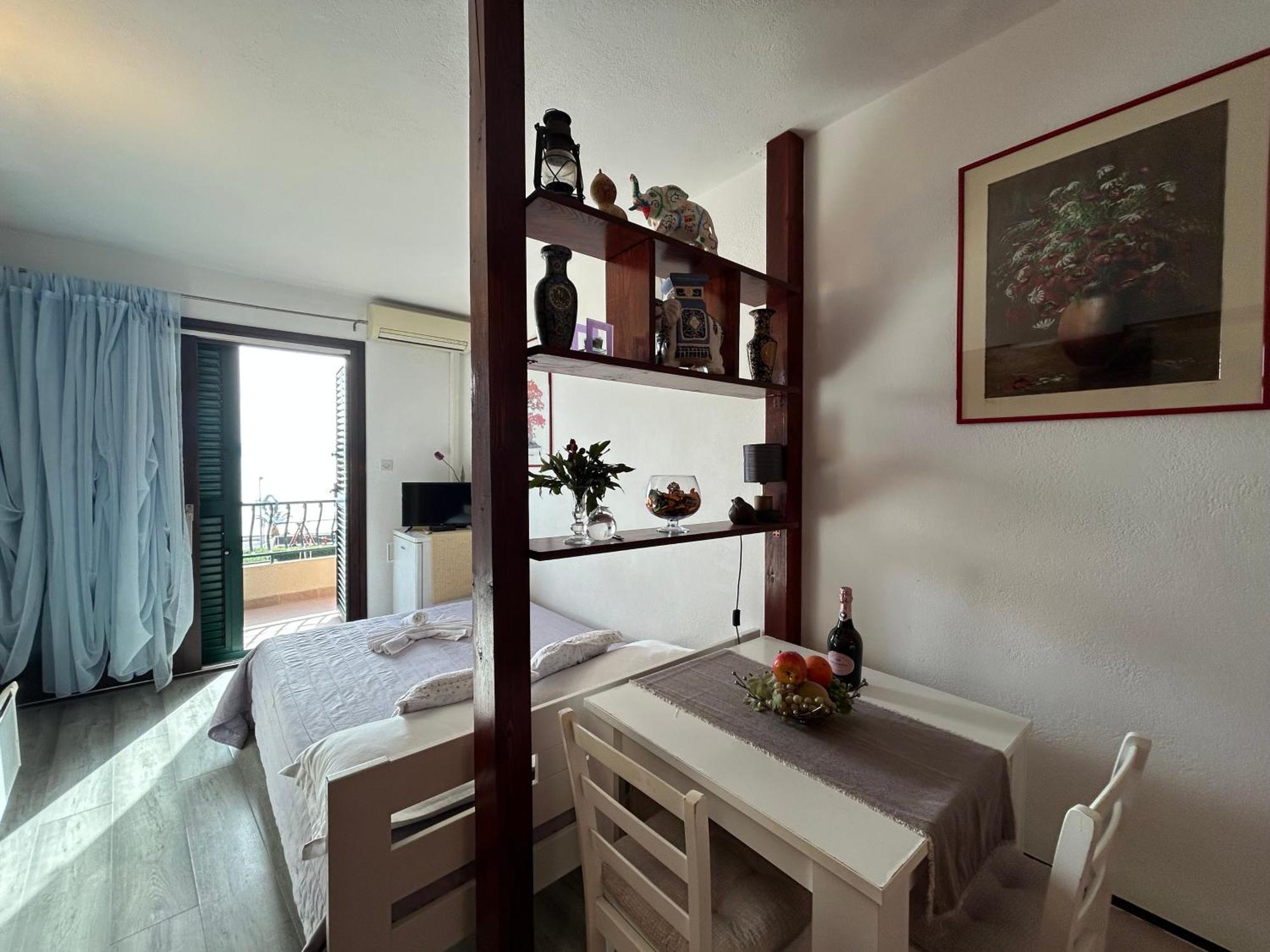 Seafront Studio Apartment+Balcony Podgora Esterno foto