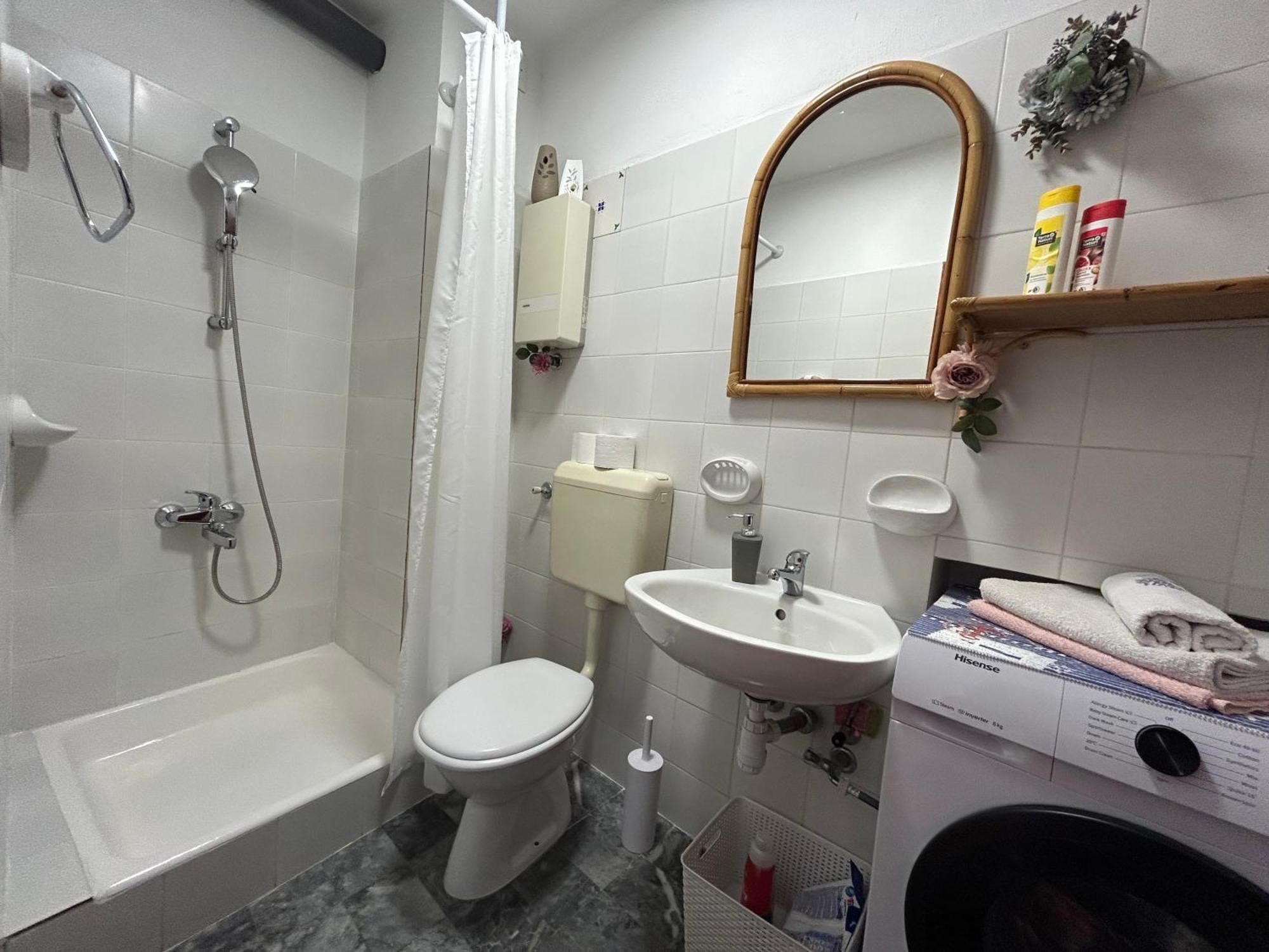 Seafront Studio Apartment+Balcony Podgora Esterno foto